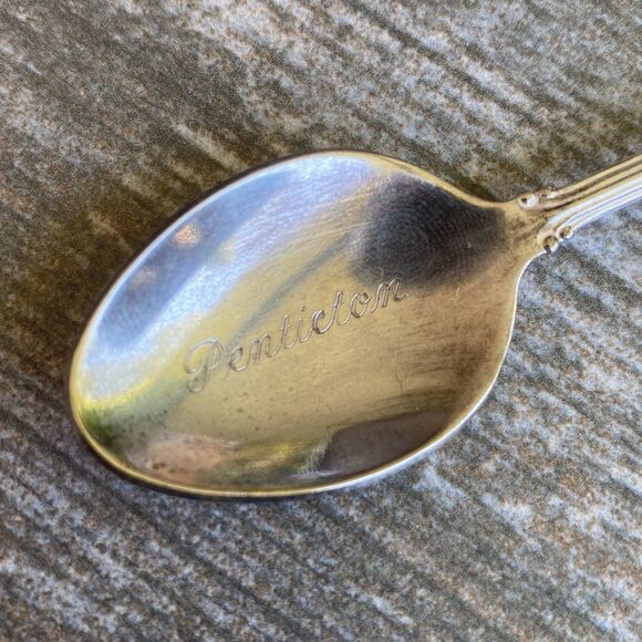 𝅺VINTAGE | Penticton BC Collector Spoon #4 - Picture 3 of 5